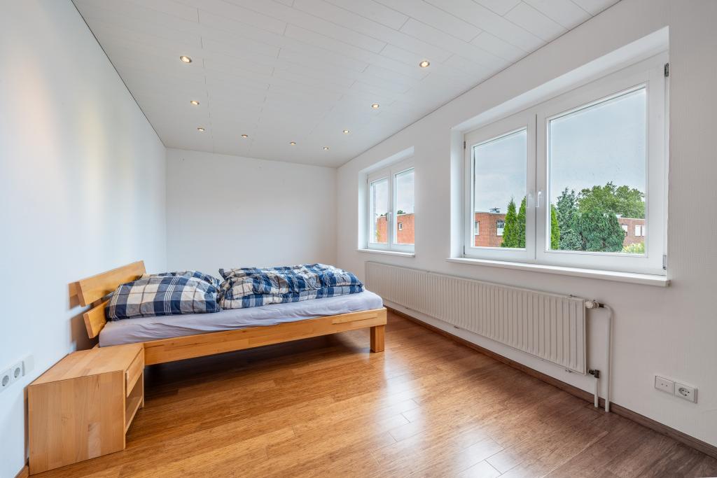 Norderstedt-Reihenmittelhaus-mit-Balkon-in-beliebter-Lage-15