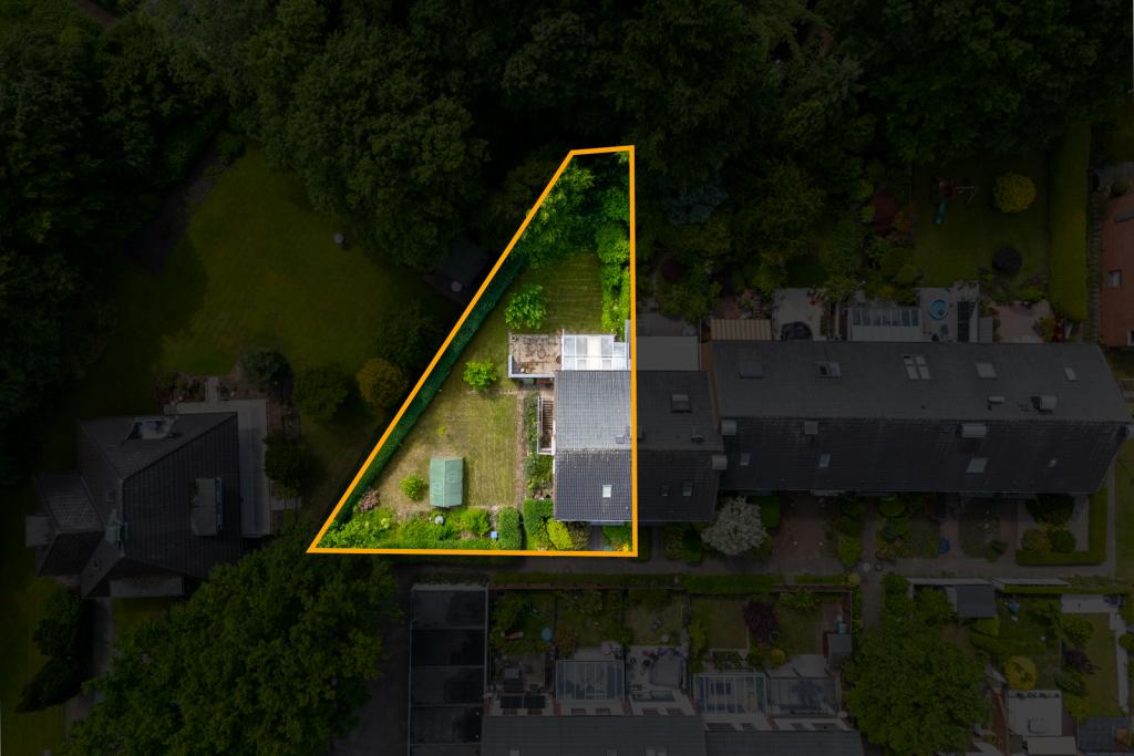 Hamburg-traumhaftes-endreihenhaus-mit-garten-71
