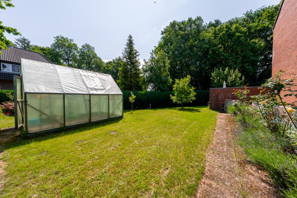 Hamburg-traumhaftes-endreihenhaus-mit-garten-64