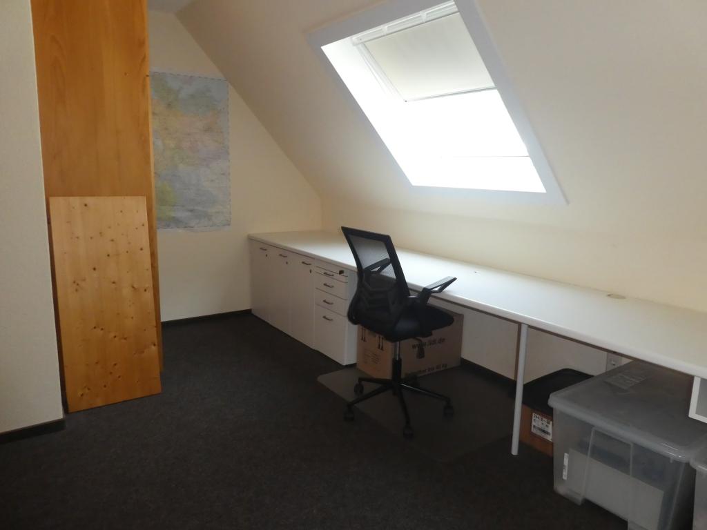 Büro (Durchgangszimmer Altbau)