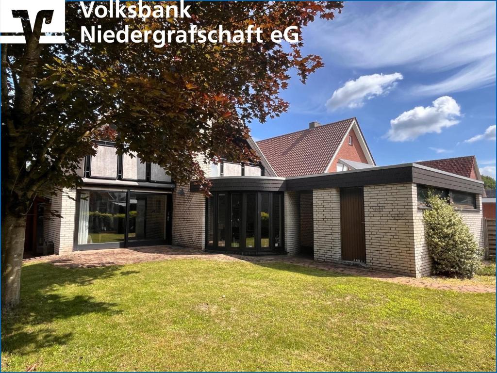 Rückwärtige Ansicht