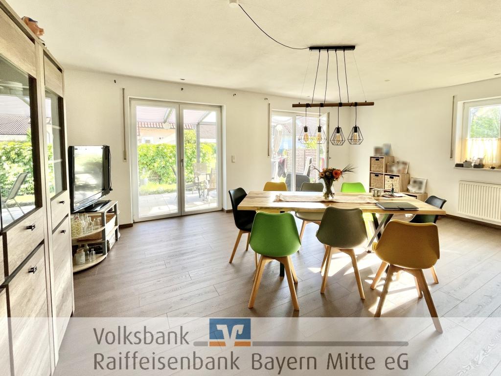 Wohn-/Esszimmer