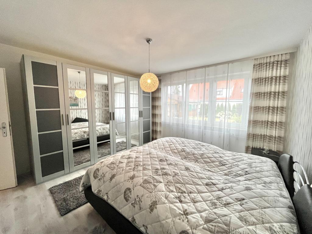 Schlafzimmer EG