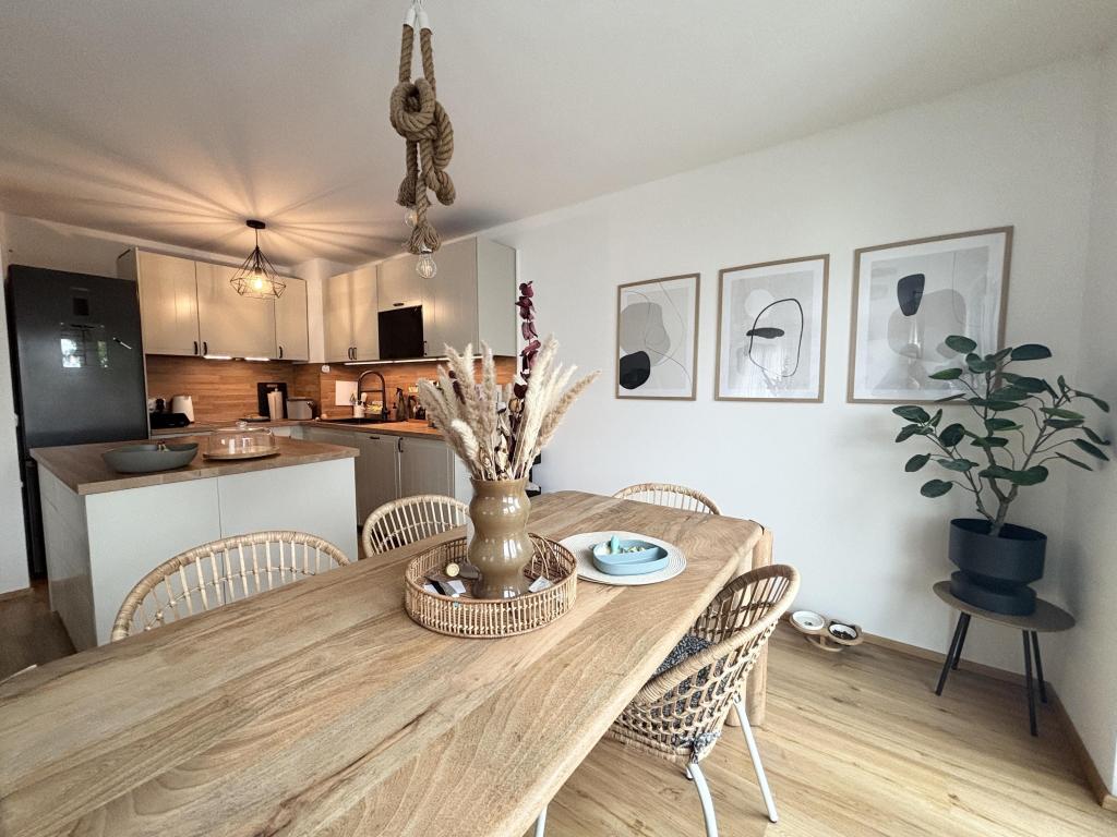 Moderne 3-Zimmer Wohnung mit Balkon und Stellplatz - Photo 2