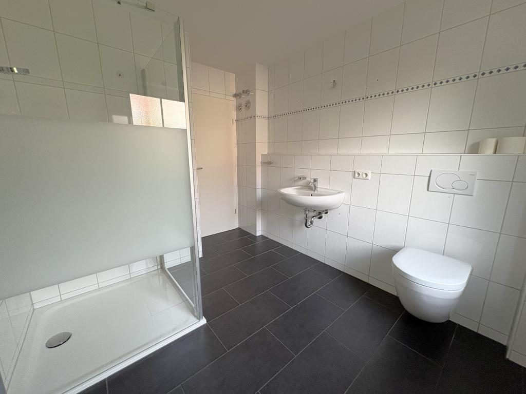 Zentrale 3-Zimmer-Wohnung mit Einbauküche in Pfaffenhofen! - Foto 4