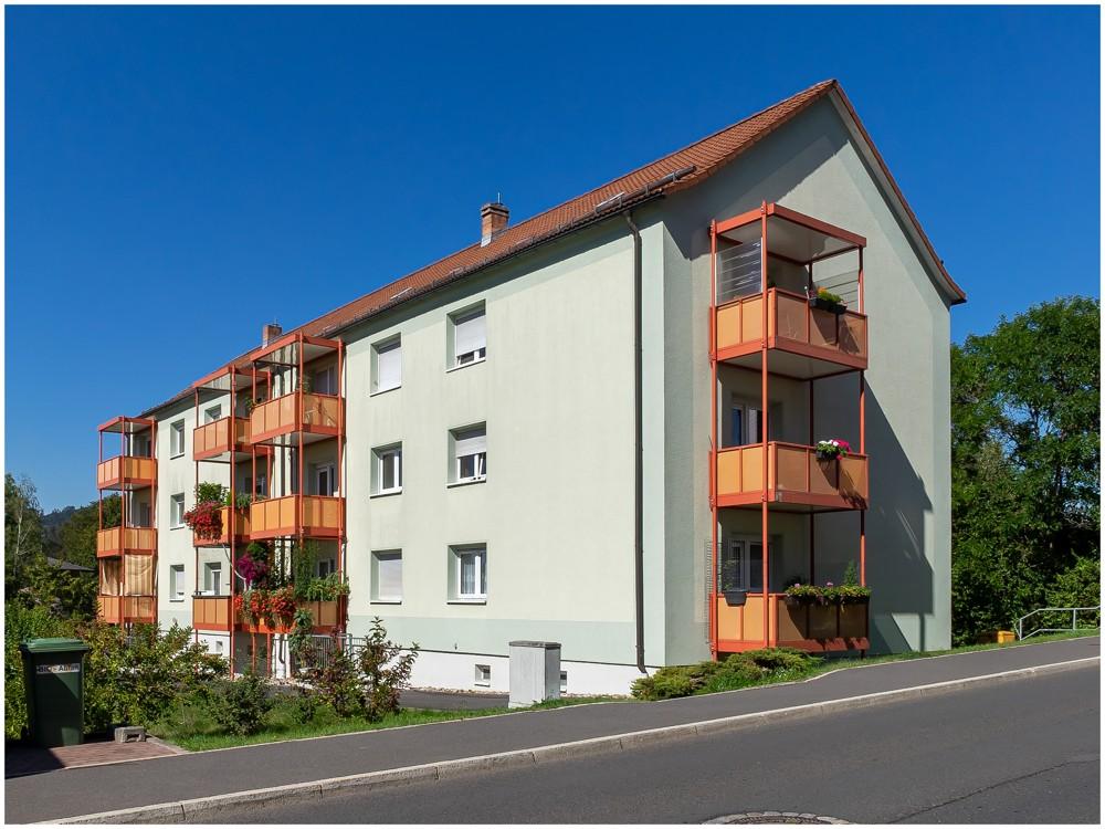 Zentral gelegene Altbauwohnung im Grünen - Foto 3