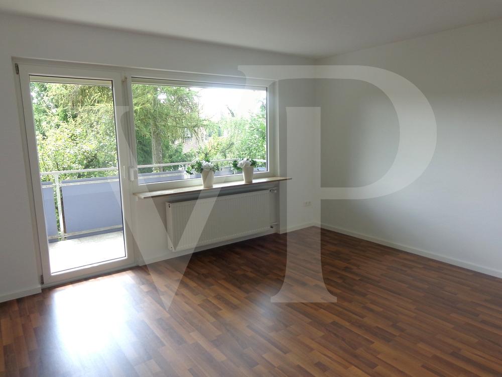 Sanierte 4 Zimmer-Wohnung in Würzburg-Versbach - Balkon mit Aussicht, Einbauküche, Doppel-Stellplatz - Photo 1