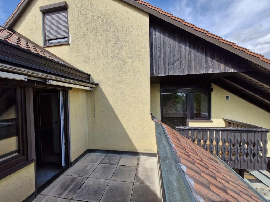 DG, Balkon von Kind-1 mit Blick auf nebenliegende Loggia, #164812