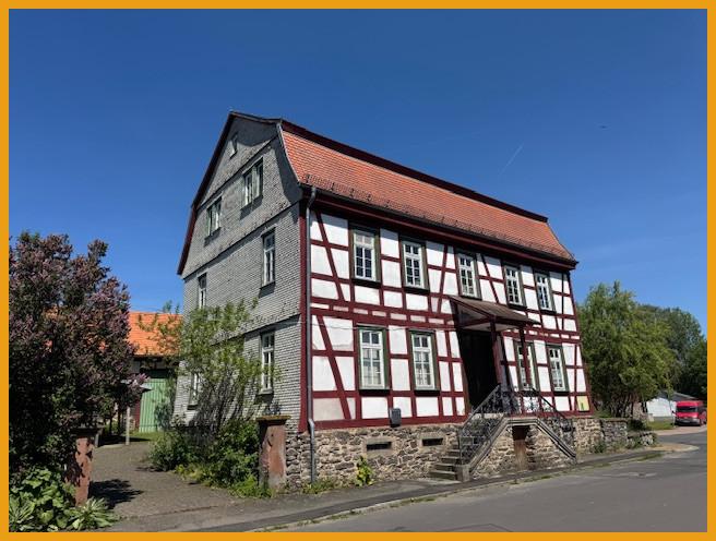 Straßenansicht