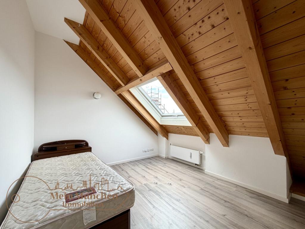 Befristet bis 31.04.2028: Repräsentative Dachgeschosswohnung mit großzügiger Dachterrasse - Foto 3