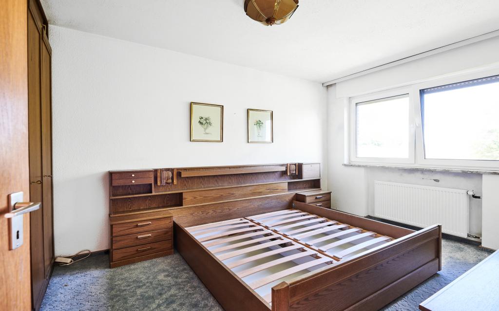 Das größere Schlafzimmer im OG