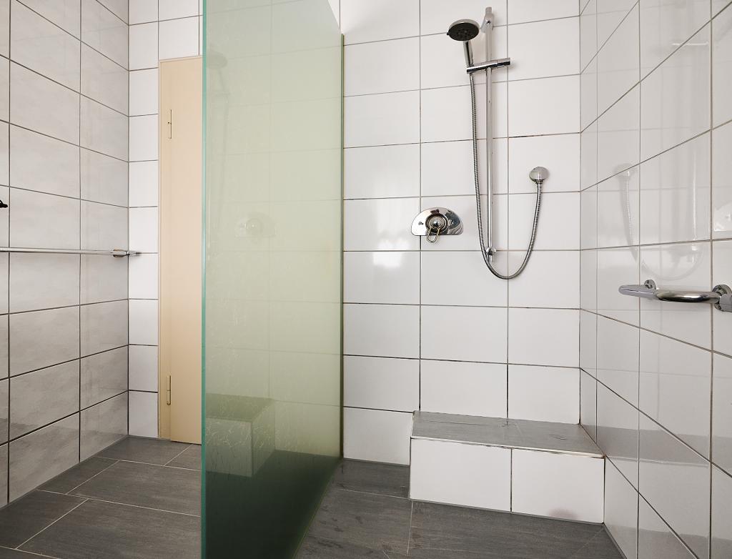 ebenerdige Dusche im EG
