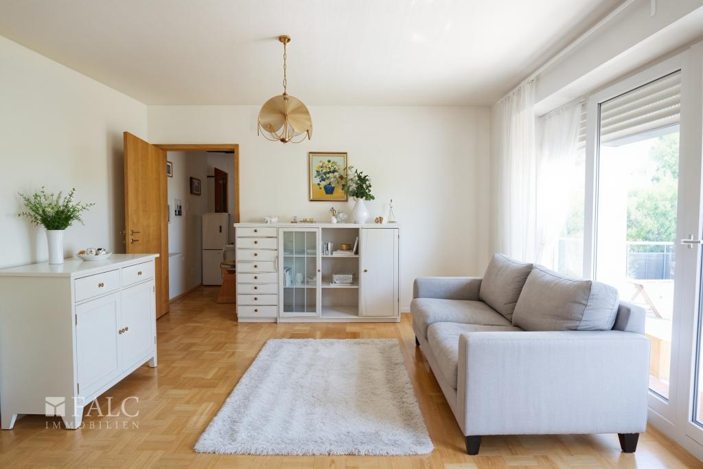 Wohnzimmer mit viel Platz für Schränke