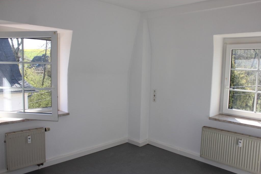 Schlafzimmer - 2-R-WHG Haus 2 DG rechts