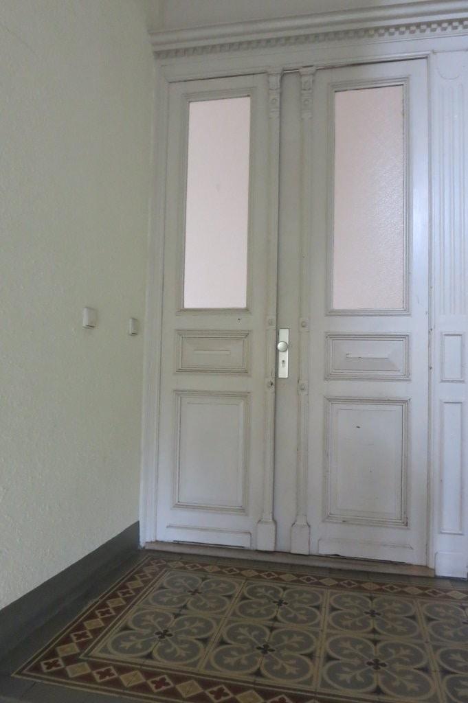 Wohnungstür außen