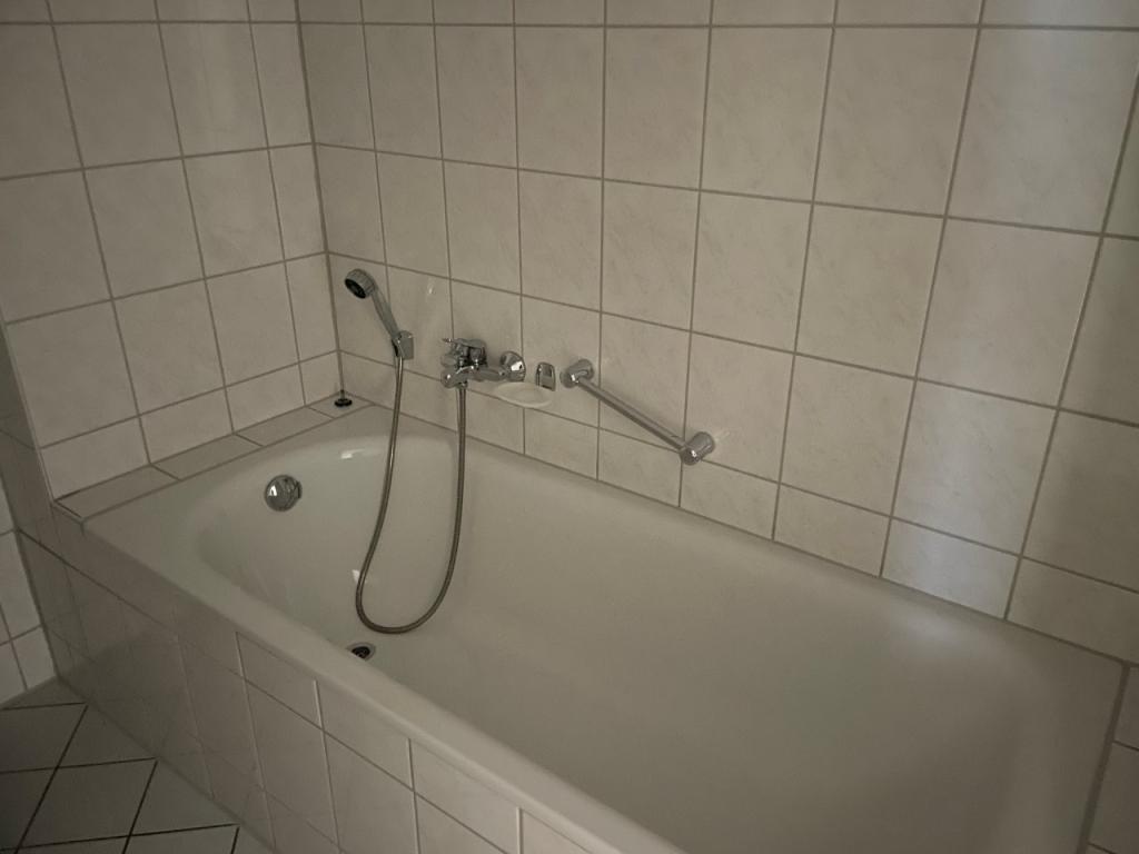 Bad mit Wanne