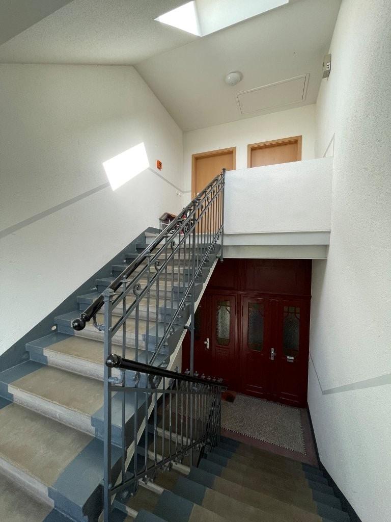 Treppenhaus vor der Wohnung