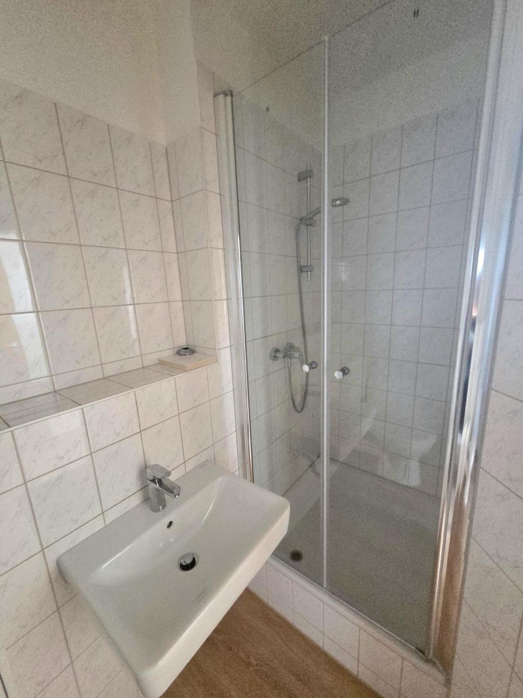 ...und Dusche