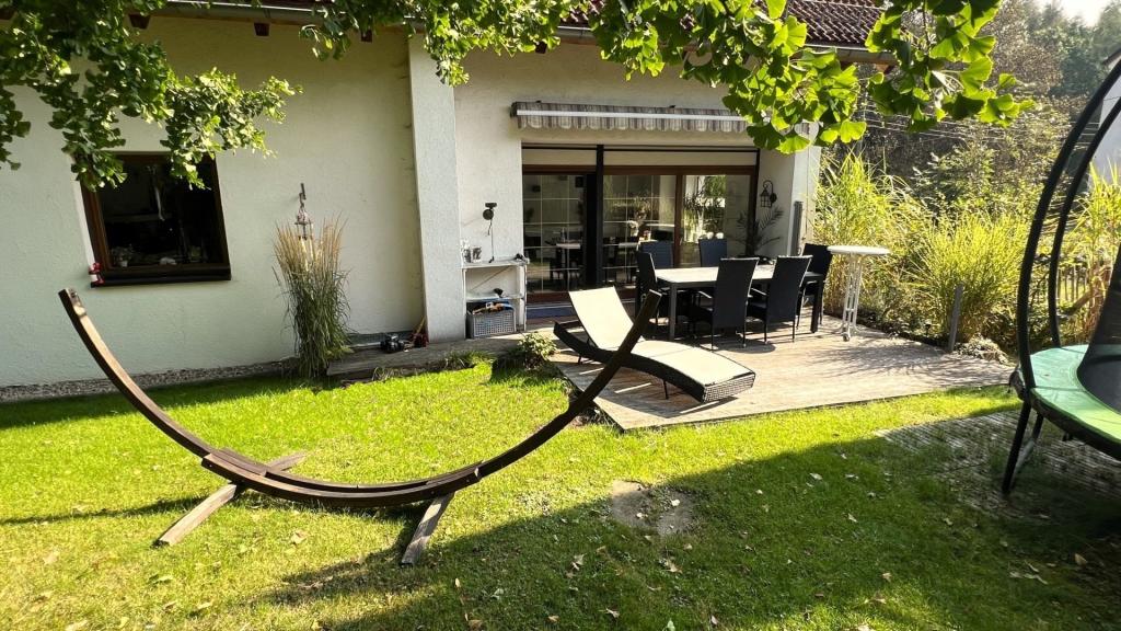 Terrasse mit Garten - Süd_Westseite