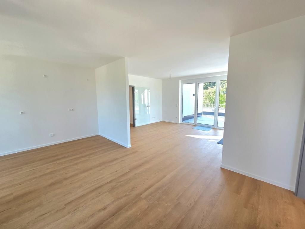 Erstbezug! Exklusive Penthousewohnung, mit Blick über Hartmannsdorf! - Photo 1