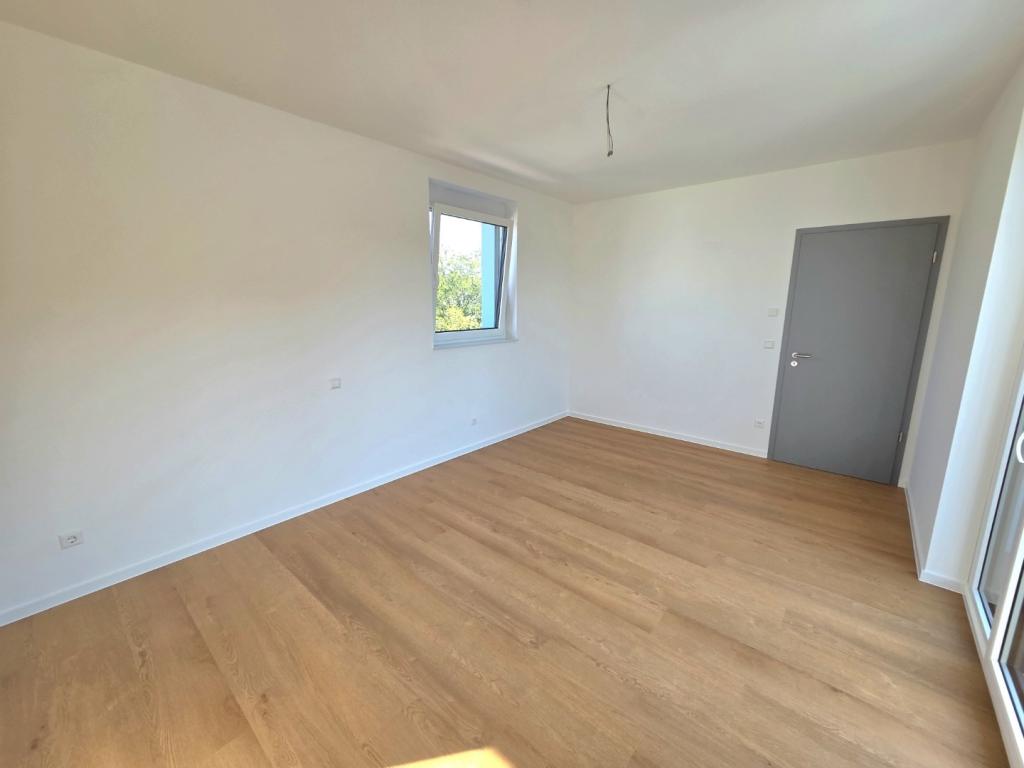 Erstbezug! Exklusive Penthousewohnung, mit Blick über Hartmannsdorf! - Photo 4