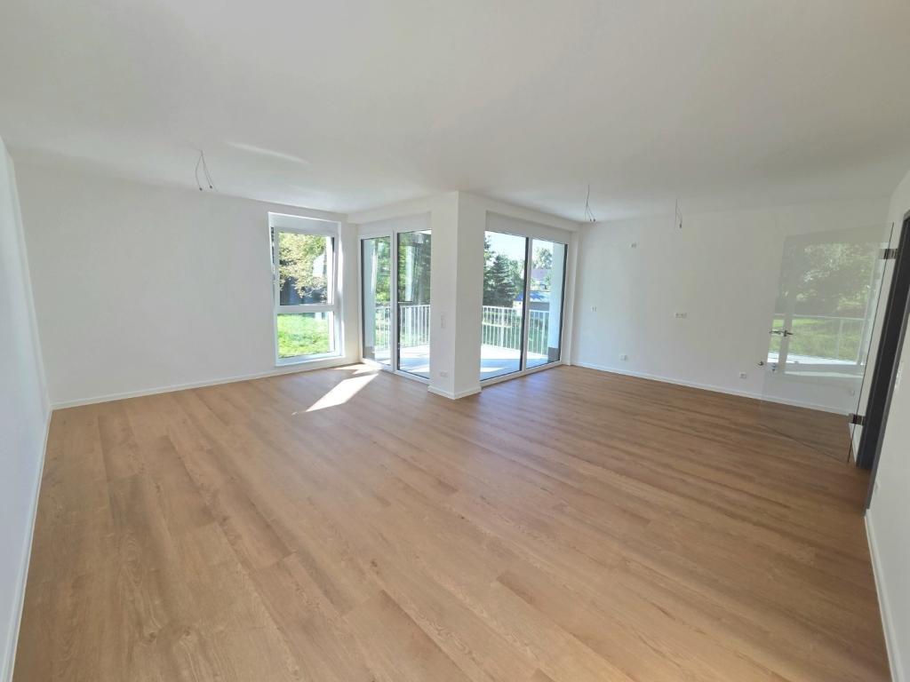 Erstbezug! Moderne 4-Zimmerwohnung mit Terrasse und Garage! - Photo 2