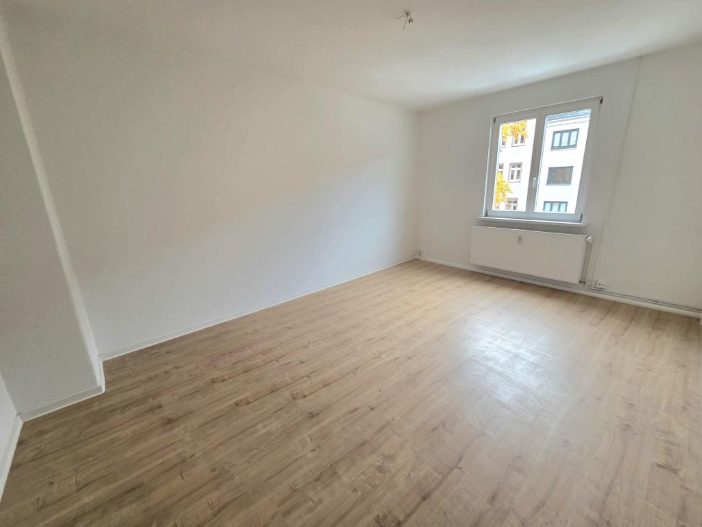 Praktisch geschnittene 2-Zimmer-Wohnung mit Loggia! - Foto 1