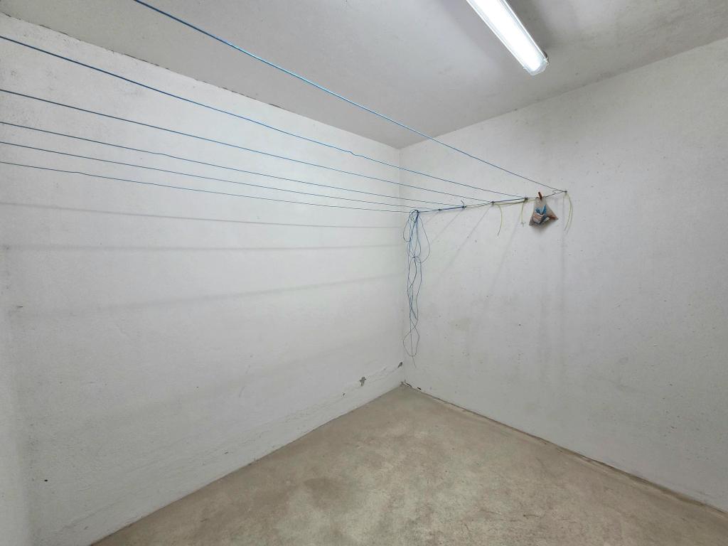 Tolle 2-Zimmer-Wohnung mit Einbauküche, Waschmaschine und Aufzug! - Photo 2