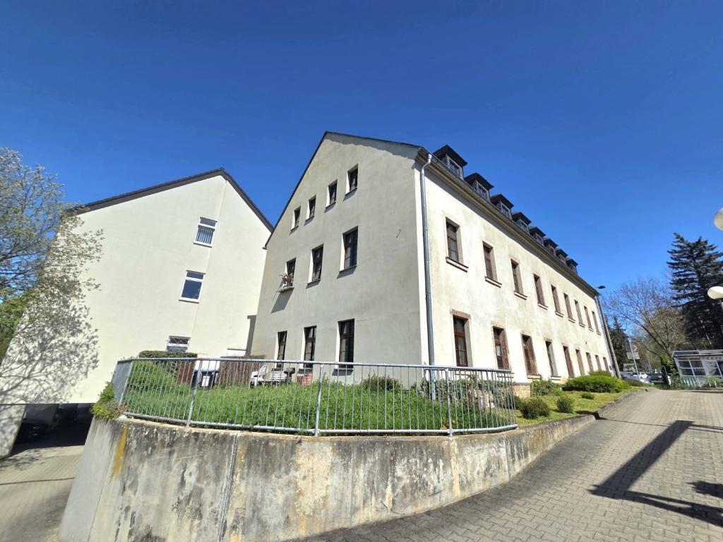 Viel Platz unterm Dach: 5‑Zimmer-Wohnung mit Sichtbalken & Tageslichtbad! - Foto 3