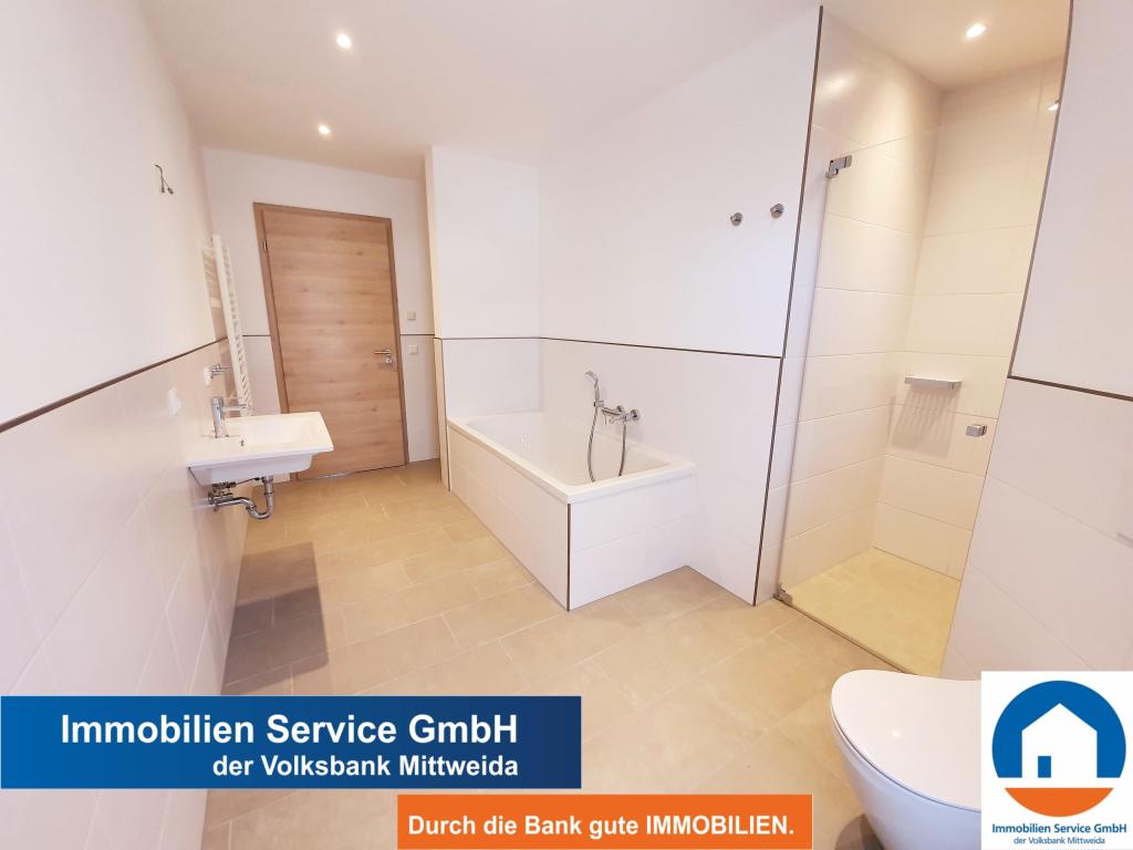 Schöne 3-Zimmer-Wohnung mit Balkon im 1.OG -Neubau-Tiefgarage Fahrstuhl- - Photo 4