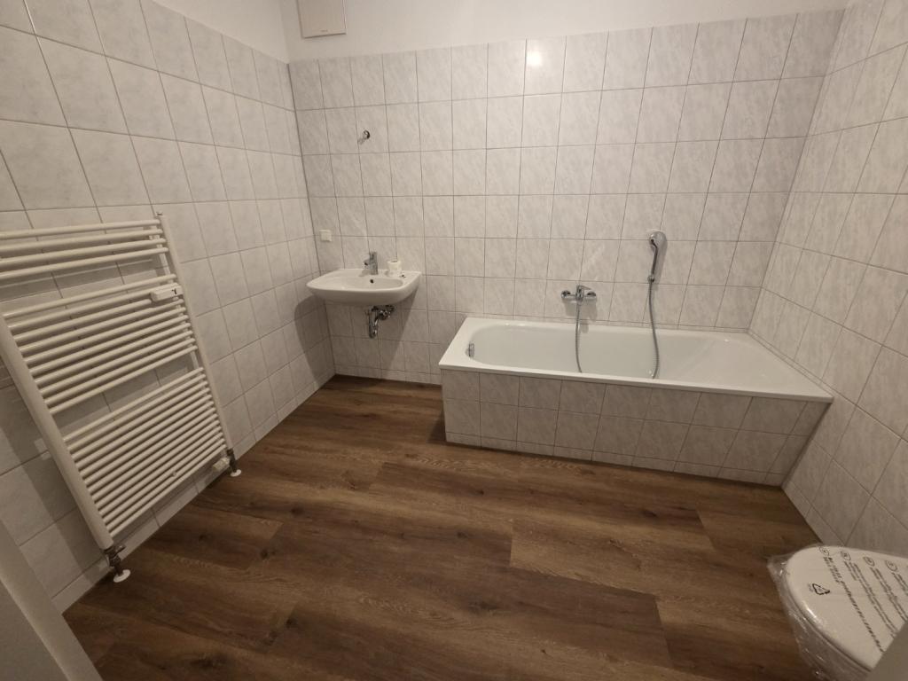 Großzügiges 3-Zimmer-Appartment in Seniorenwohnanlage auf dem Kaßberg! - Photo 5