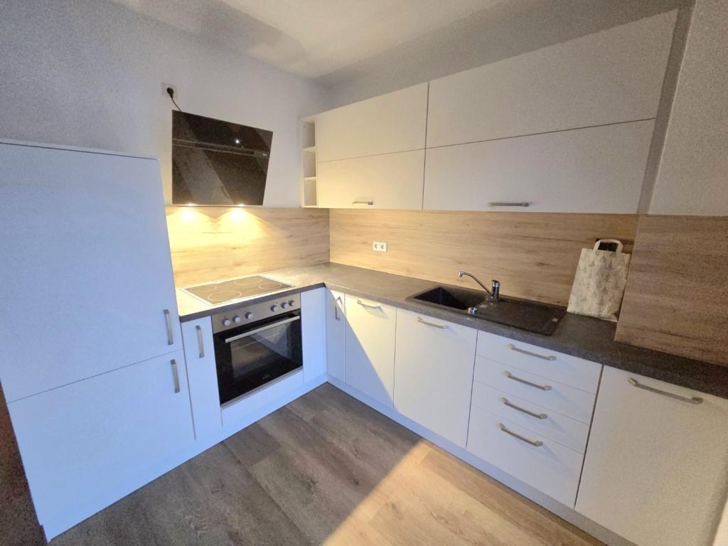 Großzügiges 3-Zimmer-Appartment in Seniorenwohnanlage auf dem Kaßberg! - Photo 3