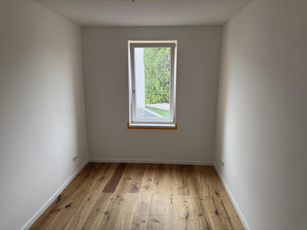 4-Raum-Erdgeschosswohnung mit Gartenanteil - Erstbezug! - Photo 3