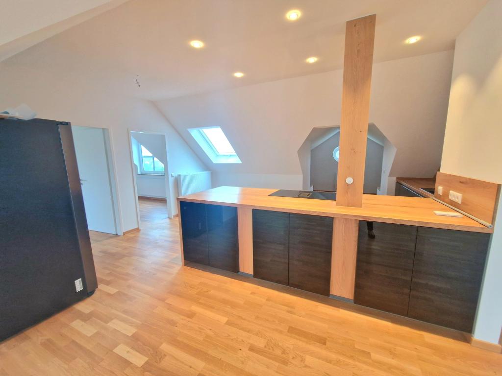 Exklusive 4-Zimmer-Wohnung - mit Einbauküche- hochwertig ausgestattet! - Photo 3