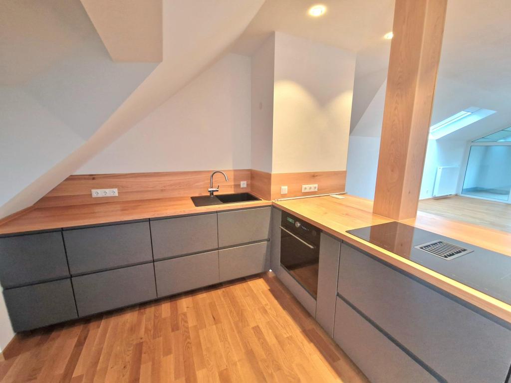Exklusive 4-Zimmer-Wohnung - mit Einbauküche- hochwertig ausgestattet! - Photo 2