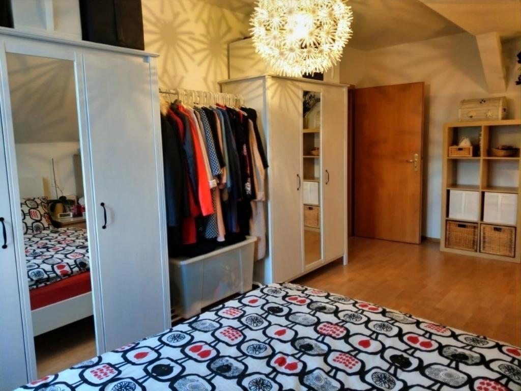 Ab 01.11 - Gepflegte 86 m² Wohnung mit Keller, Balkon und Tageslichtbad im Dachgeschoss - Photo 5
