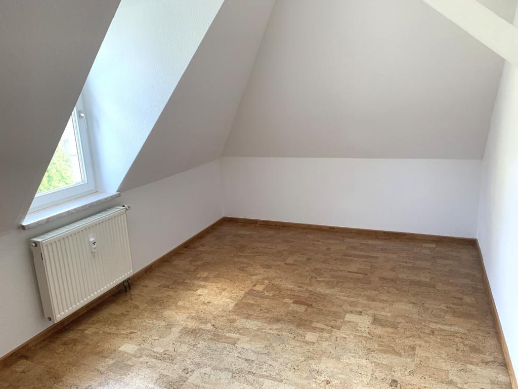 Gepflegte 2-Zimmer Wohnung in denkmalgeschützter Stadtvilla - Photo 4