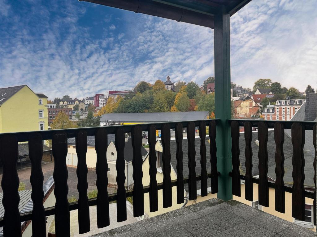 Schöne, helle 2-Raum-Wohnung mit Balkon und EBK! - Foto 5