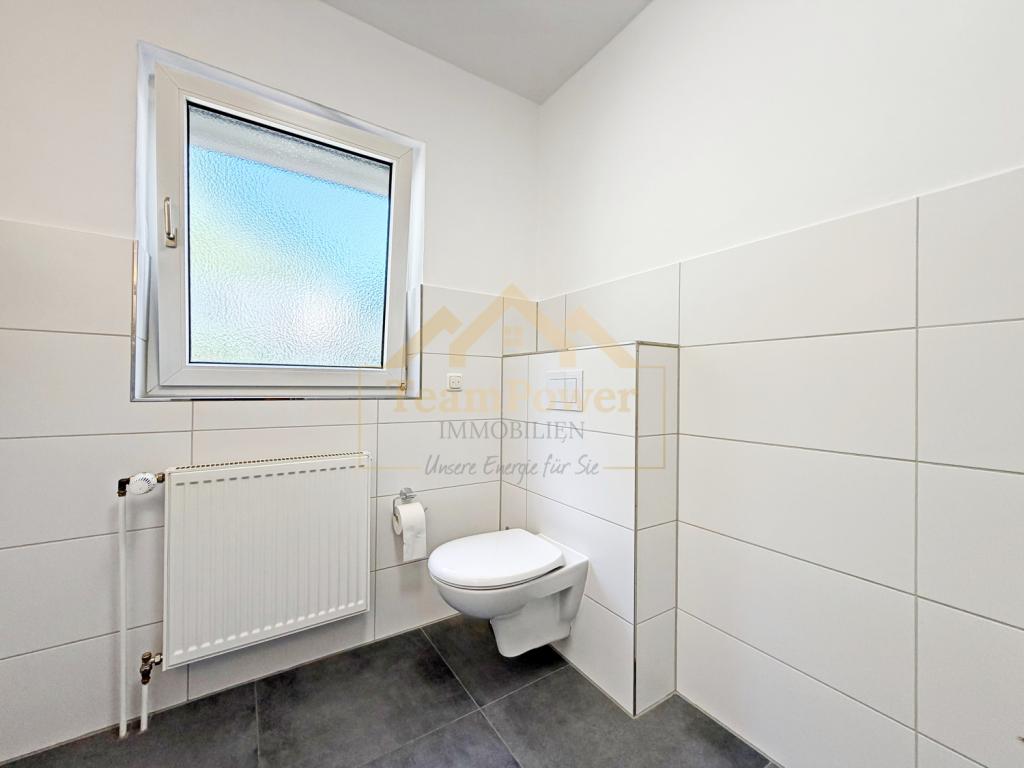 Familienfreundliches EFH mit Garten, Balkon & vielseitigem Souterrain zur Miete - Photo 5