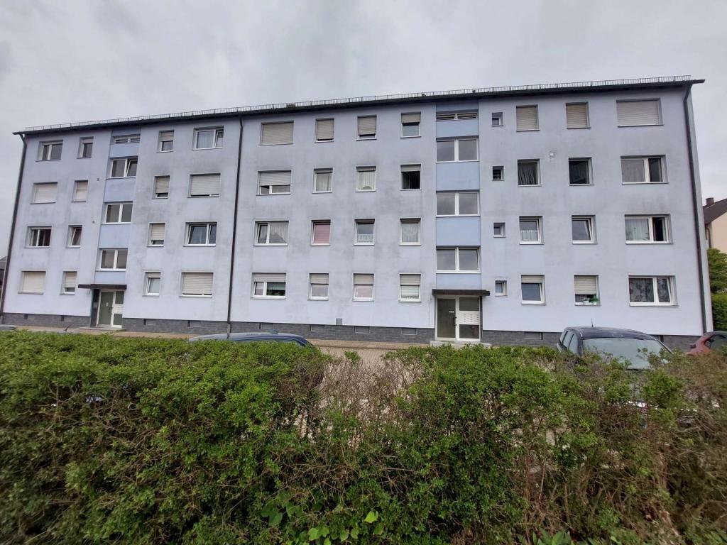 Ankommen, wohlfühlen und das Leben genießen, komplett renovierte 3-Zi.-Wohnung mit sonniger Loggia - Photo 4