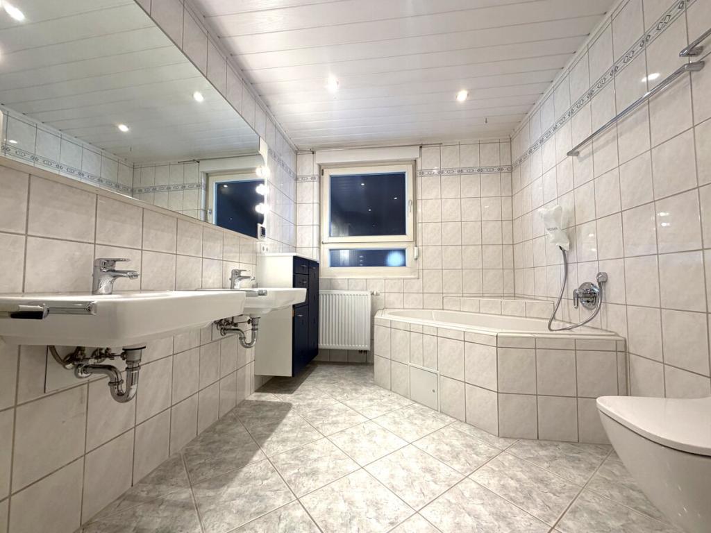 Raum für Ihre Wohnträume – großzügige 5,5-Zimmer-Wohnung mit Garten und Terrasse - Foto 5