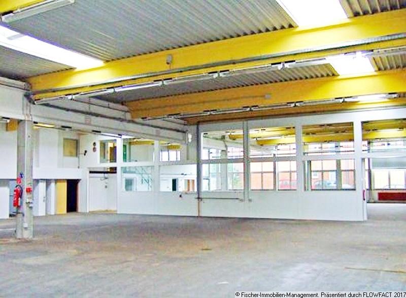 Lagerhalle leer 2