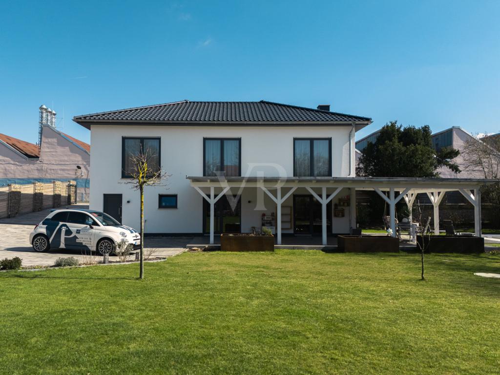 Front Gartenansicht