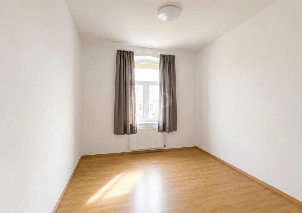 Helle 4-Zimmer-Wohnung mit großzügigem Grundriss nahe Nordpark! - Photo 1