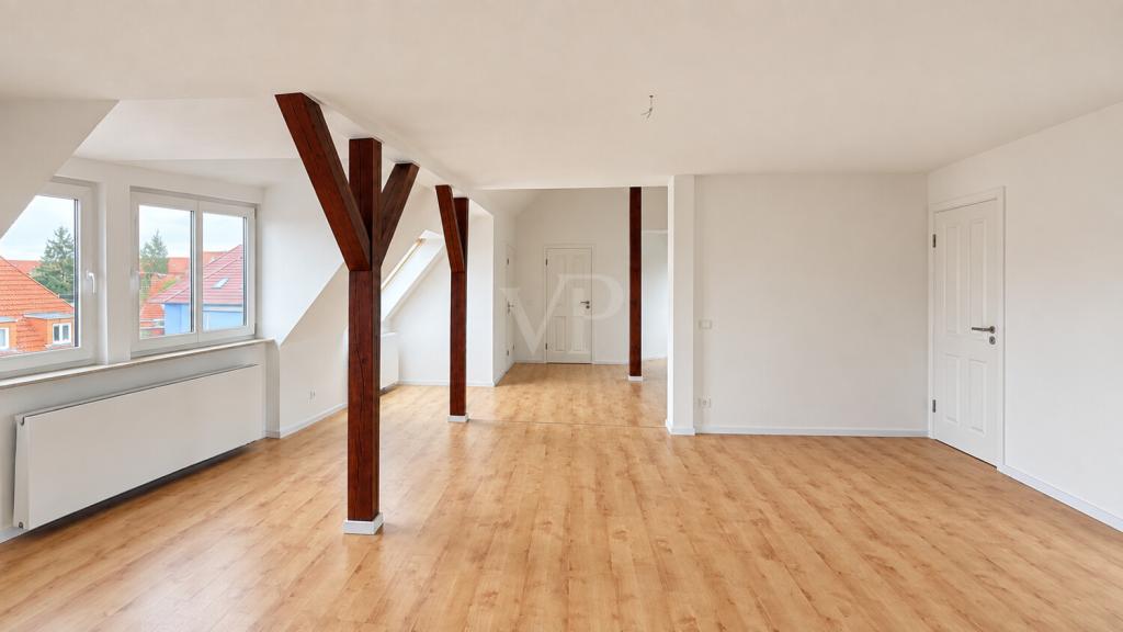 Erstbezug nach Sanierung: 3-Zimmer-Dachgeschosswohnung mit Loggia in Daberstedt! - Photo 4