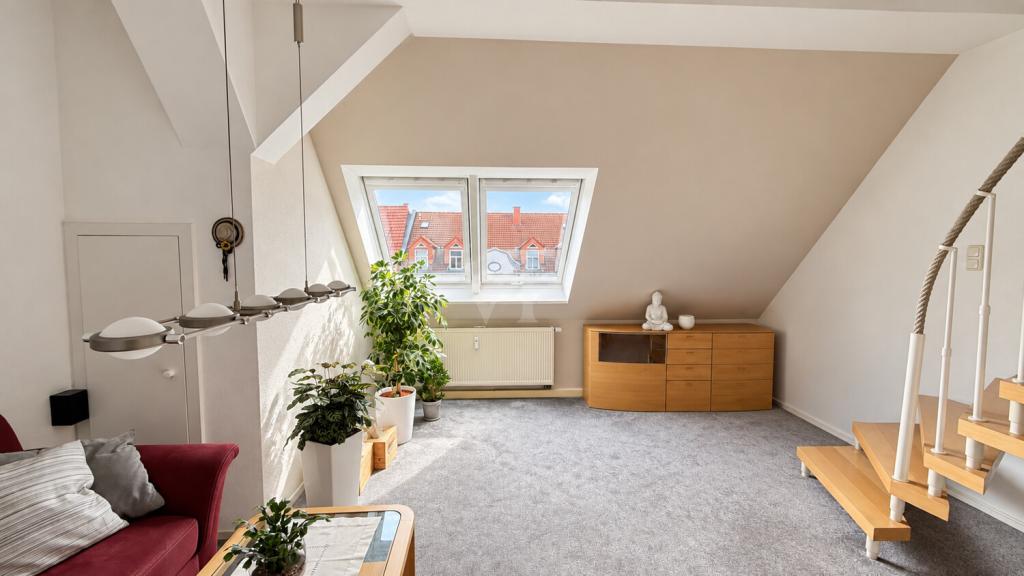 Wohnen auf zwei Ebenen – 3-Zimmer-Maisonette mit Balkon in der Johannesvorstadt! - Photo 4