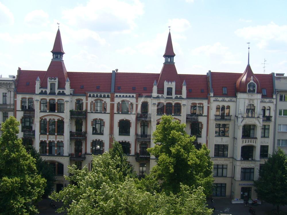 das Gegenüber