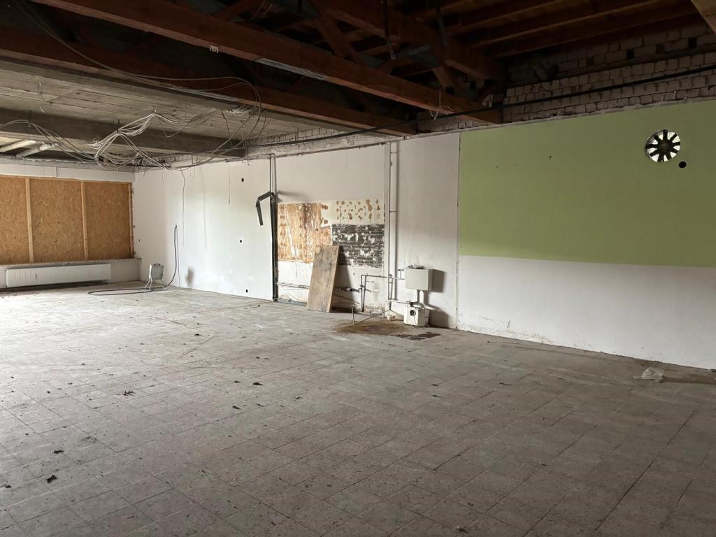 Halle Ansicht 2