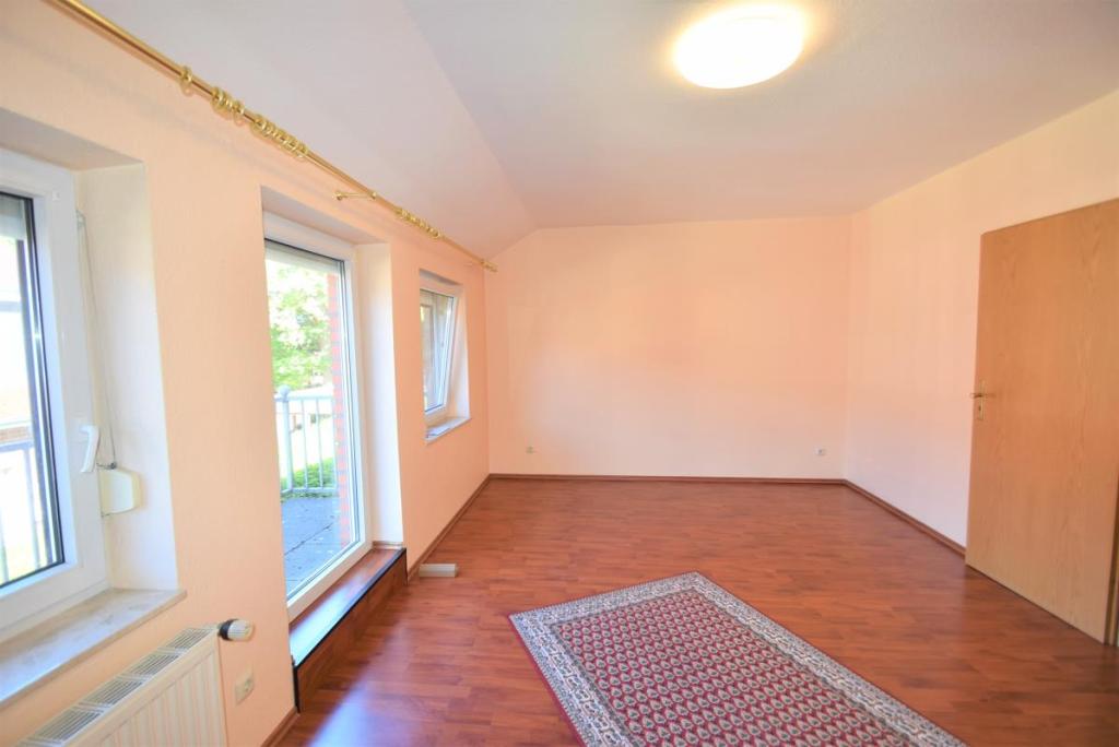 Balkonzimmer DG