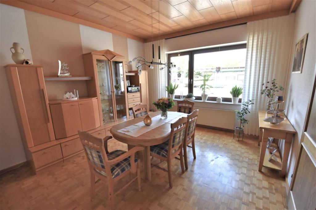 Wohnzimmer 1 EG
